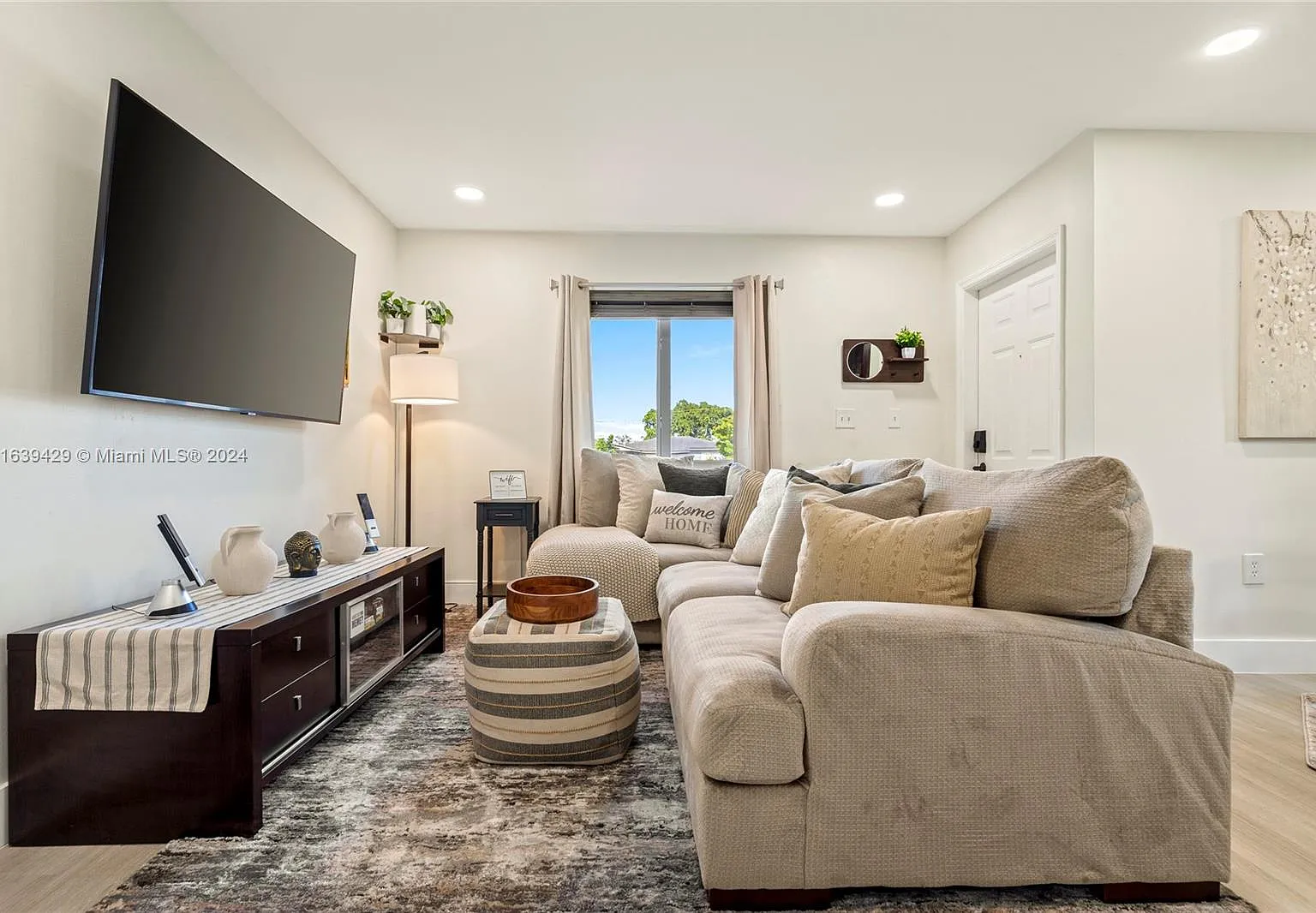 Royale Point-Townvillas C — Photo 2