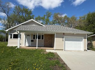 406 Sauk Trl, Park Forest, IL 60466