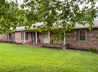 5621 Crestwood Dr, Knoxville, TN 37914