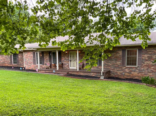 5621 Crestwood Dr, Knoxville, TN 37914