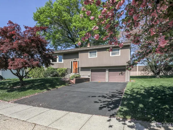 17 Wellington Rd, East Brunswick, NJ 08816