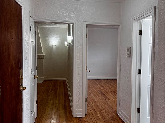 3rd image of 44 N Parkside Ave #2W