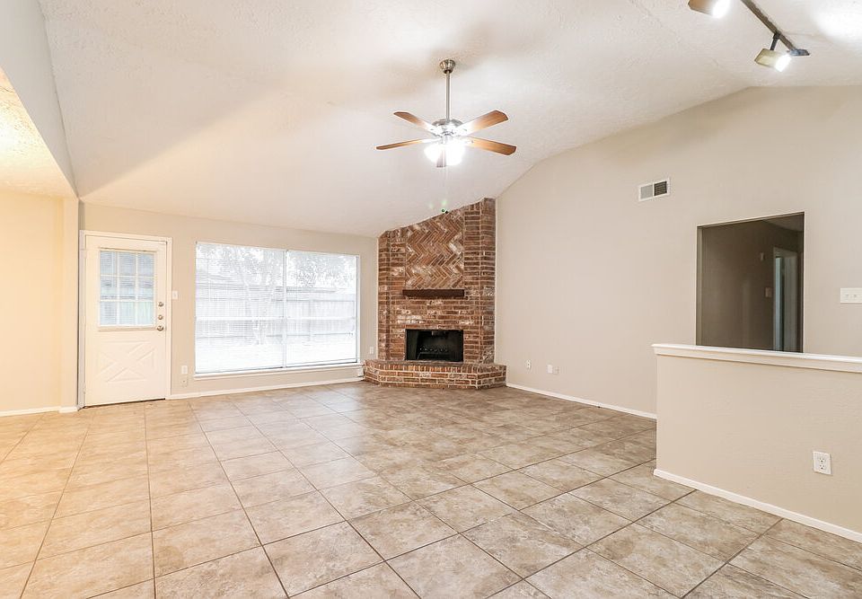 3435 Cheaney Dr, Houston, TX 77066 | Zillow