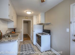 818 N 46th St APT 2, Omaha, NE 68132