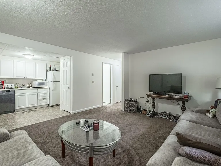 Cedarwoods Apartments — Photo 17