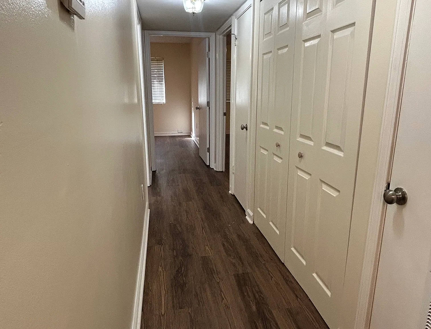 2 bed, 1100 sqft, $1,100 — Photo 3