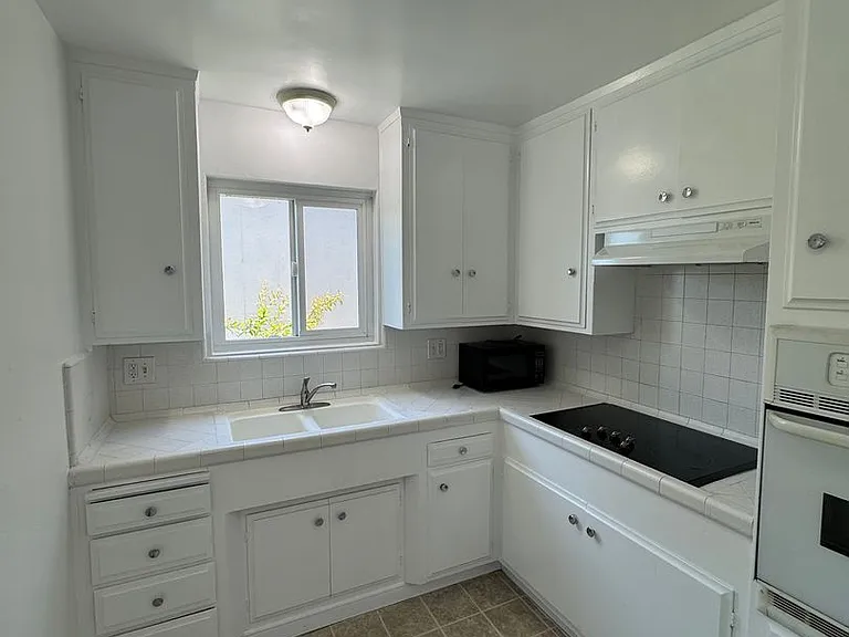 1905 E Florida St #4 — Photo 5