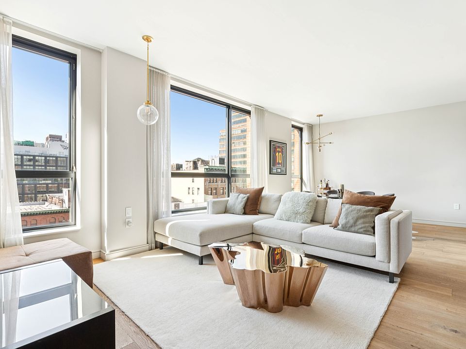 1st image of 540 W 28th St APT 10E