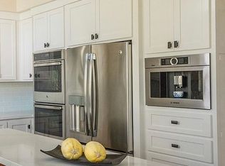 642 Avenida Valencia, Camarillo, CA 93012
