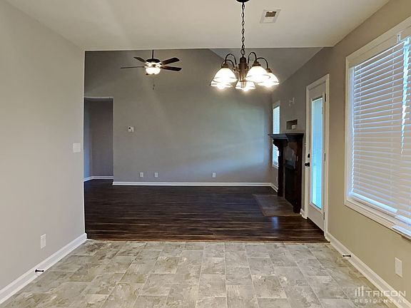 5th image of 1195 Belvoir Ln