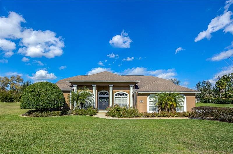 1st image of 905 Lake Sapphire Ln