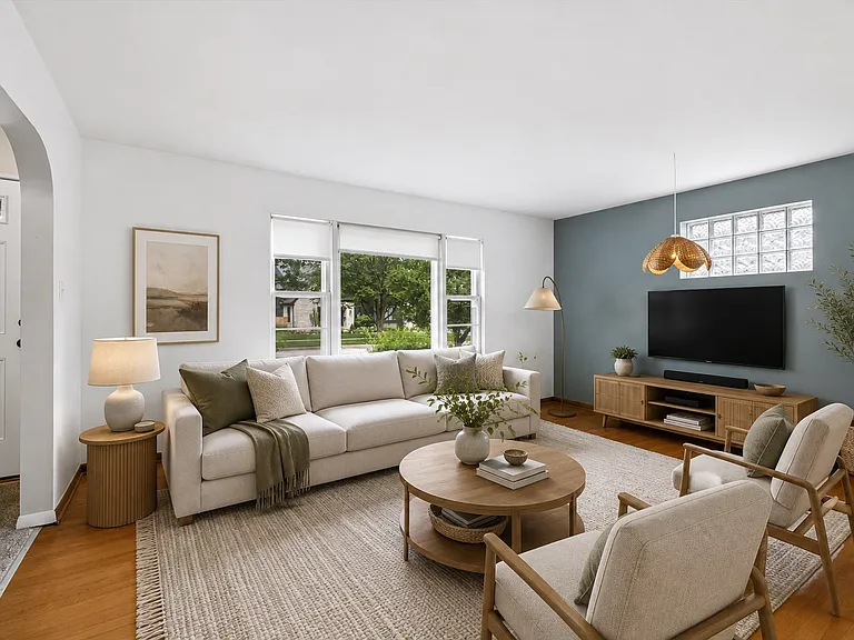 805 N Mitchell Ave — Photo 4