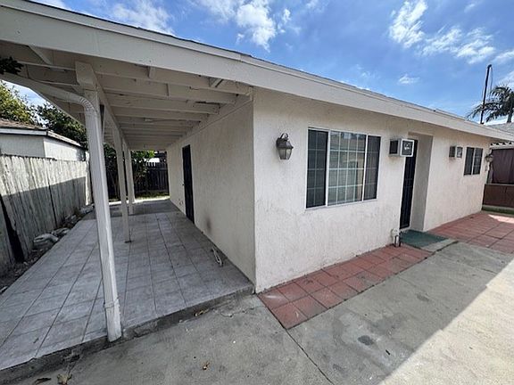 4th image of 2425 W Cameron St