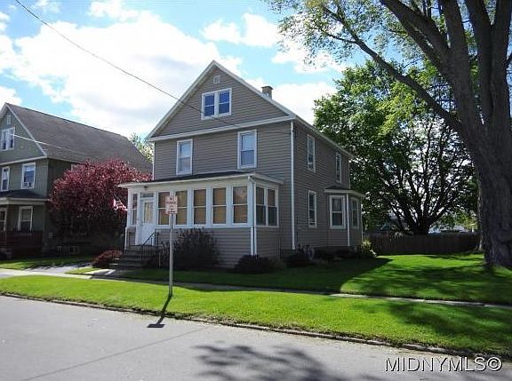 3rd image of 10 Elmwood Ave