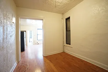 Rented by Rennit Inc.