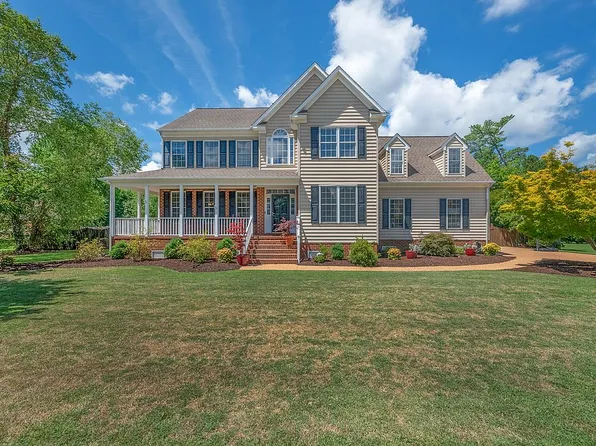 119 Bradley Dr, Yorktown, VA 23692