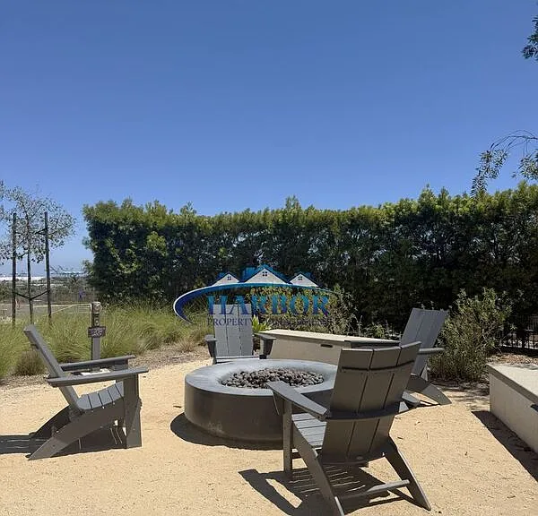 1492 W Sunrise Ln — Photo 21
