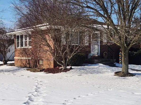 307 Mahoney Ave, Ellwood City, PA 16117