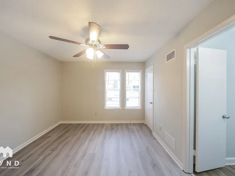 3870 Wordsworth Ave — Photo 9