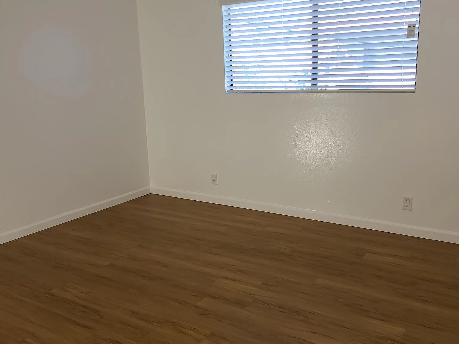 2 bed, 800 sqft, $2,600 — Photo 4