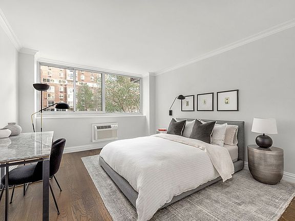 5th image of 625 Main St APT 431
