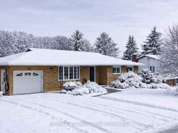 43 Widder St W, Saint Marys, ON N4X 1C8