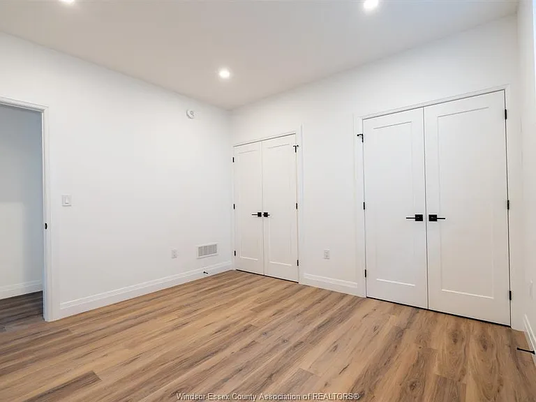 987 Ford Blvd #2 — Photo 4