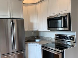 3814 N St Louis Ave #2B, Chicago, IL 60618