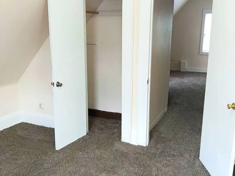 1609 W Meinecke Ave — Photo 8