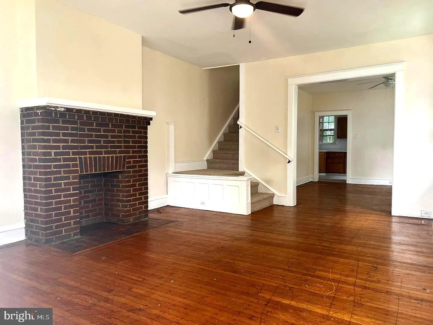 3 bed, 1.5 bath, 1566 sqft, $2,150 — Photo 3