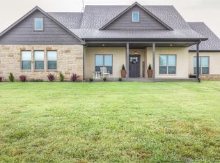 6863 Ruby Ln S, Mounds, OK 74047