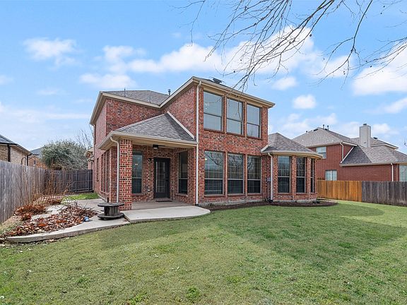 3rd image of 106 Stone St