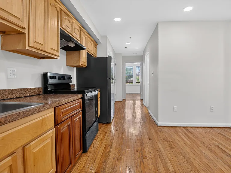 1273 Meigs Pl NE — Photo 11