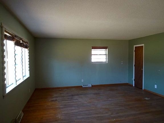 5th image of 152 Circleview Dr