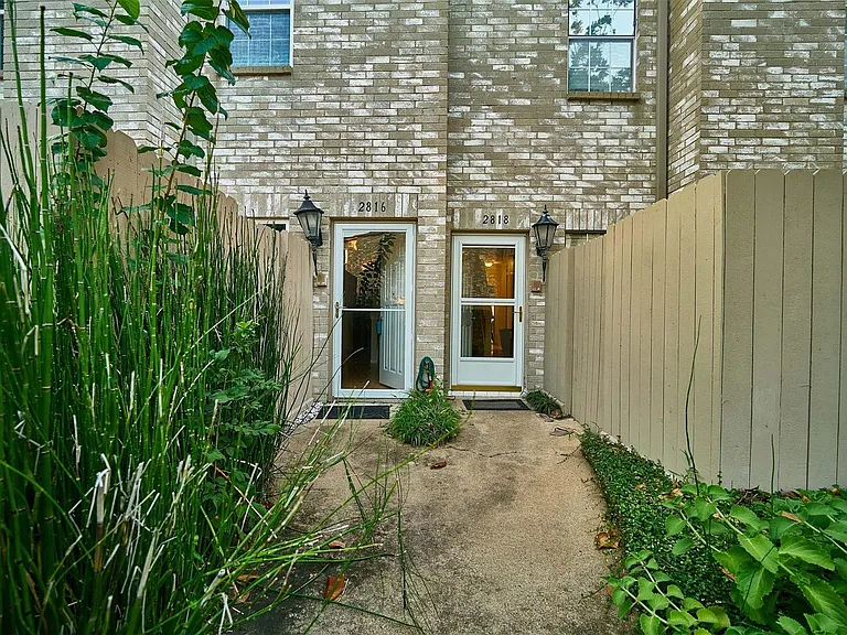 2816 Holly Hall St — Photo 20