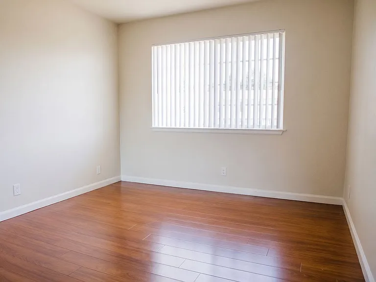 1685 Maubert Ct — Photo 11