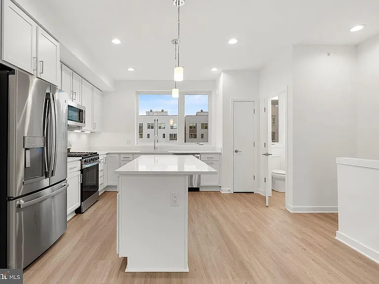 3036 S Northbank Pl — Photo 3