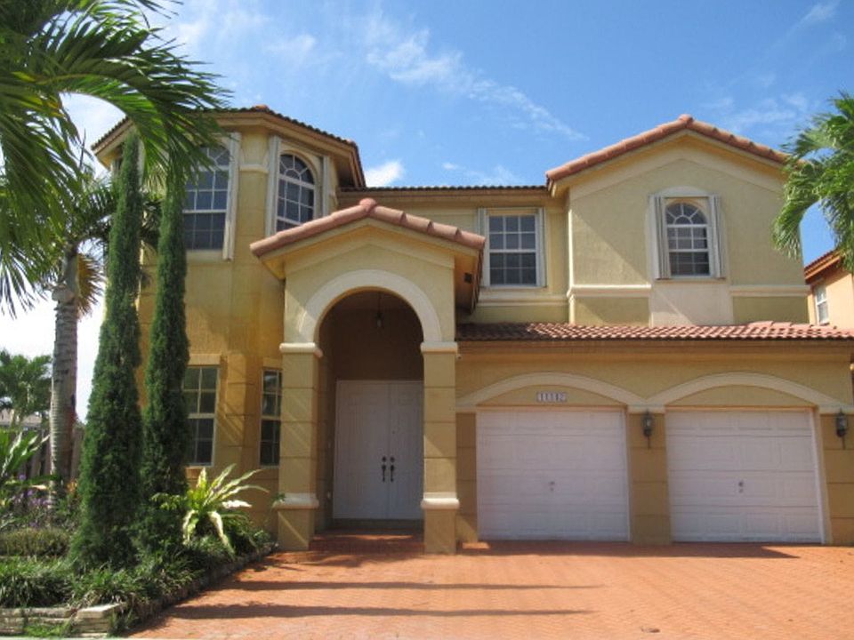 1st image of 11142 NW 78th St