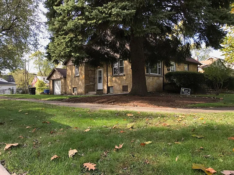 3415 S Schultz Dr — Photo 4