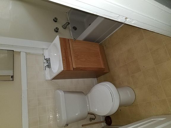 3rd image of 32217 Oscoda Ct