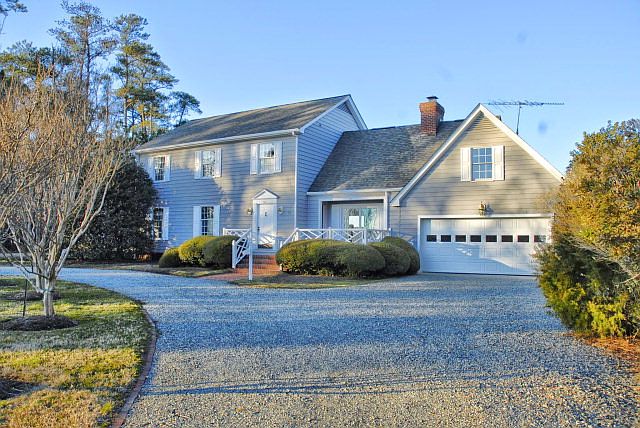 1st image of 749 Brightwaters Dr