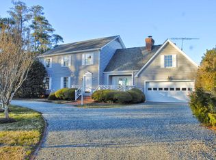 749 Brightwaters Dr, White Stone, VA 22578