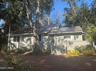 2 Sutherland Ct, Hilton Head Island, SC 29928