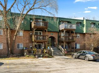 1977 Tall Oaks Dr APT 3A, Aurora, IL 60505