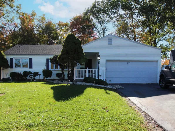 87 Crestview Drive, Newington, CT 06111