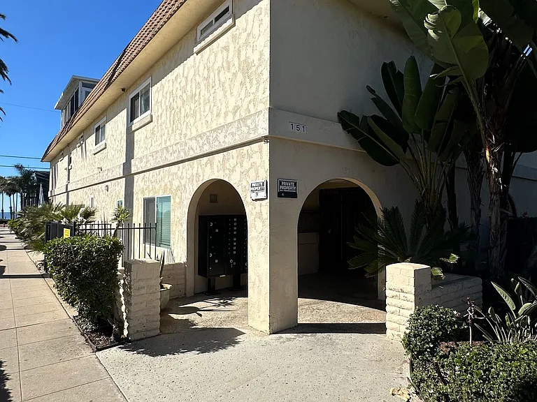 151 S Myers — Photo 3