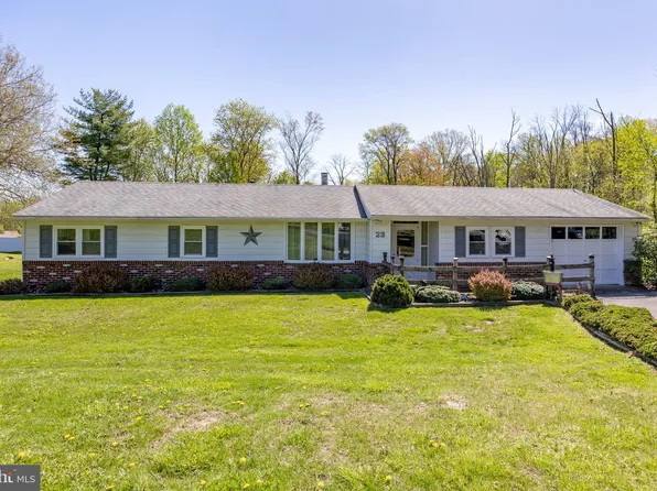 23 W Adair Dr, Norristown, PA 19403