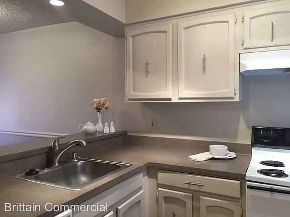 4th image of 4725 Marconi Ave APT 22