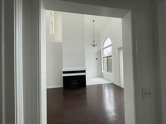 3rd image of 3845 Inglewood Blvd APT 202