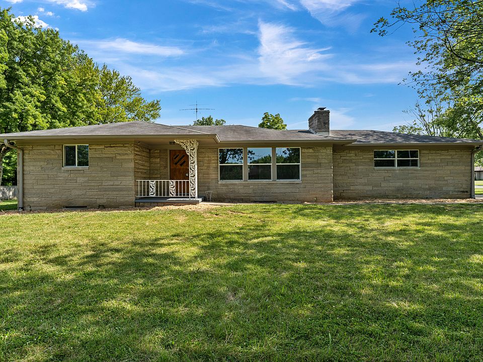 1st image of 1095 Hathaway Dr